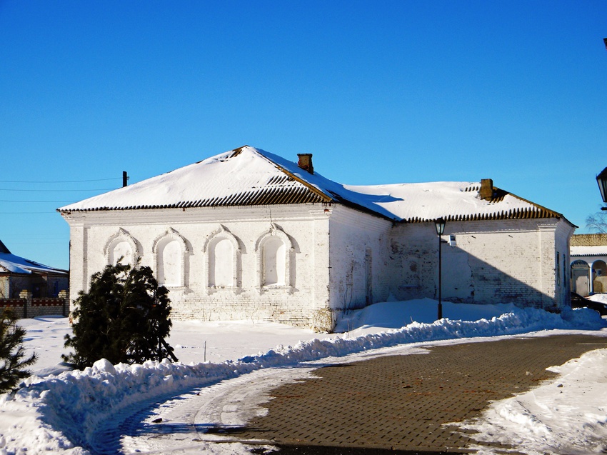 На территории храма Богородицкого в селе Старое Уколово