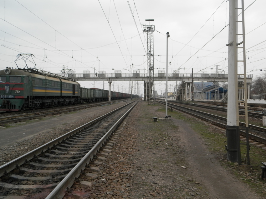 12.03.2016.Станция Синельниково-ІІ.Вид на запад.