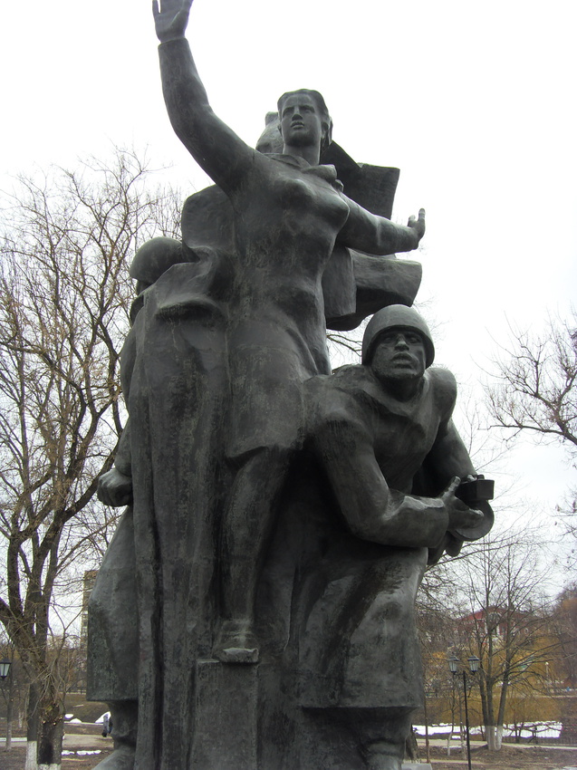 Памятник освободителям на реке Оке