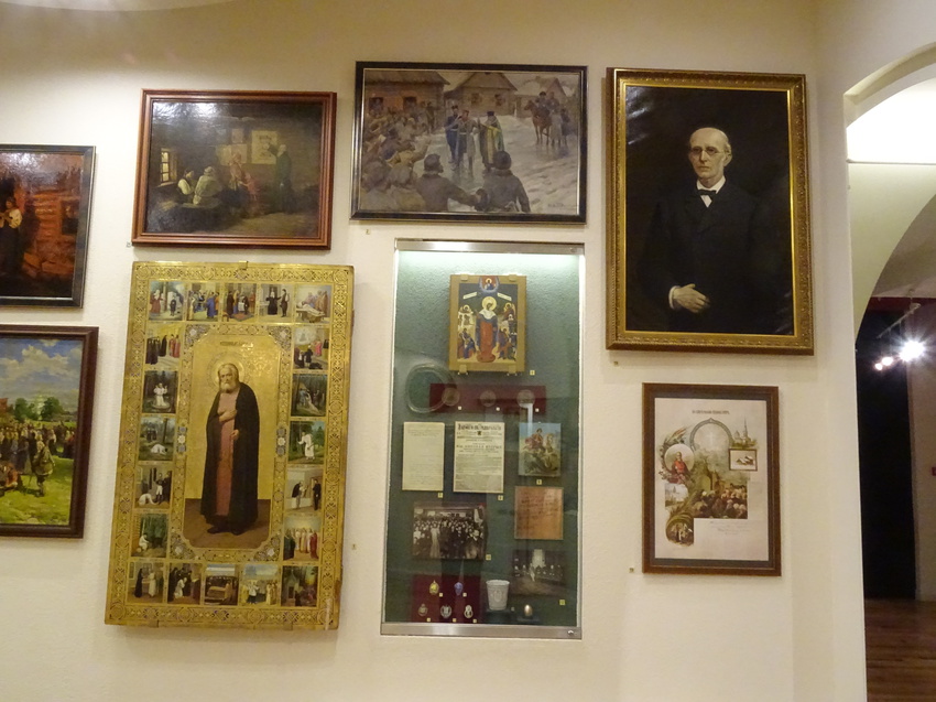 Музей истории религии. Зал народного Православия.