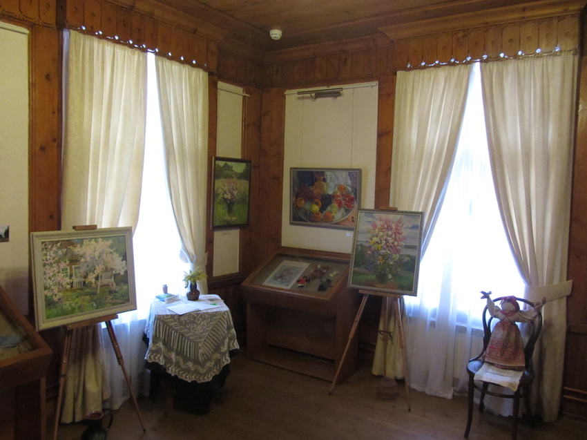 Дом-музей худ. П. П. Чистякова. Экспонаты в интерьерах музея.