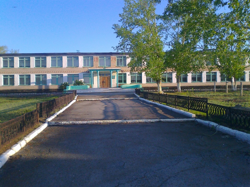 Комаровская школа