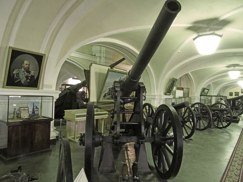 Музей артиллерии, инженерных войск и войск связи. Зал истории артиллерии с середины 19 века до 1917 года.