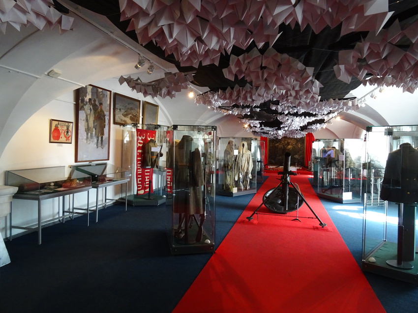 Музей артиллерии, инженерных войск и войск связи. Зал Великой Отечественной войны.