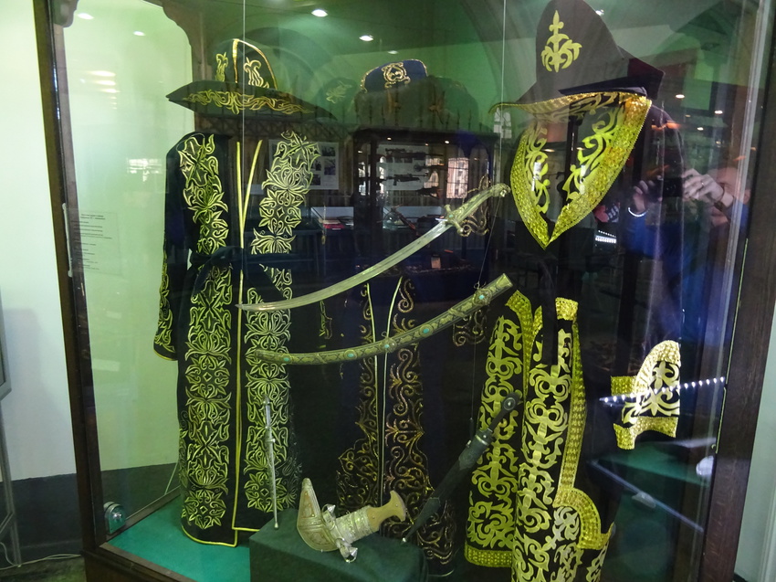 Музей артиллерии, инженерных войск и войск связи. Зал Калашникова.