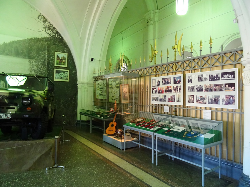 Музей артиллерии, инженерных войск и войск связи. Зал Калашникова.