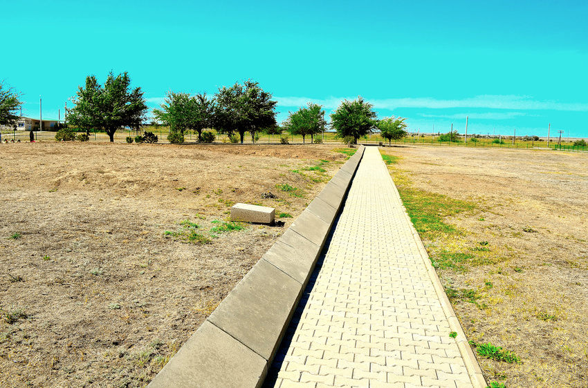 Мемориальный комплекс в селе Россошка