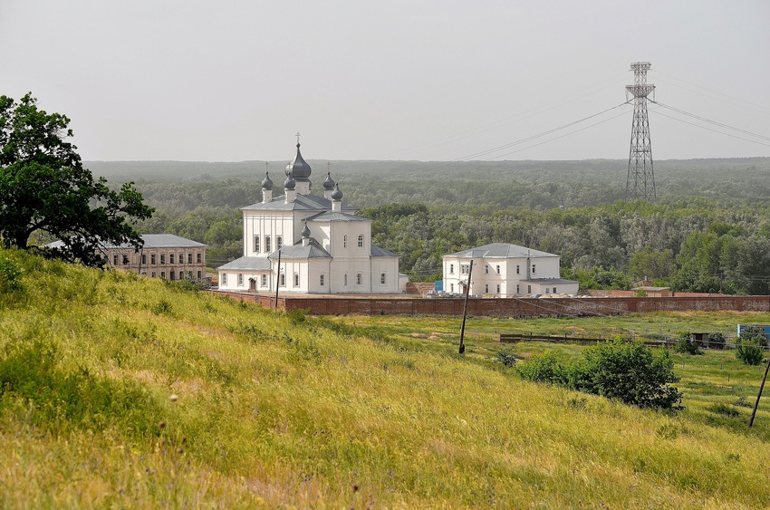 Кременско-Вознесенский мужской монастырь.