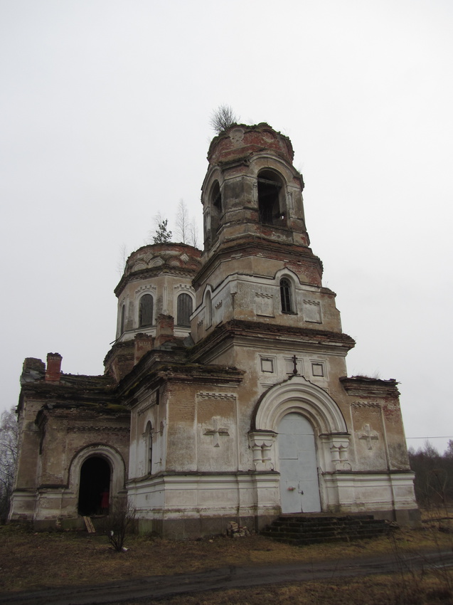 Самро. Церковь Вознесения Господня