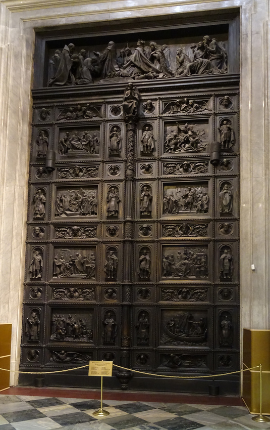Музей Исаакиевского собора. Большие южные двери.