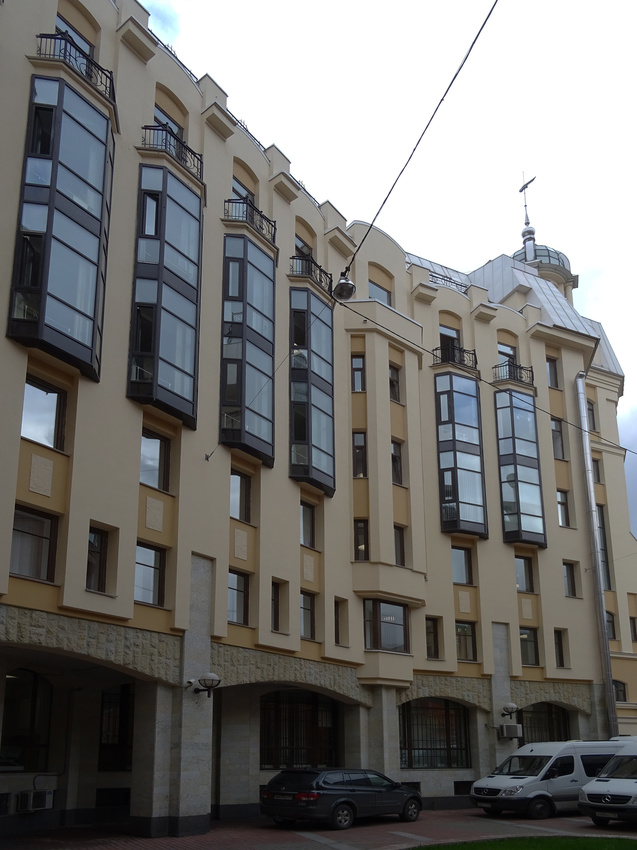 Площадь Островского, 2в