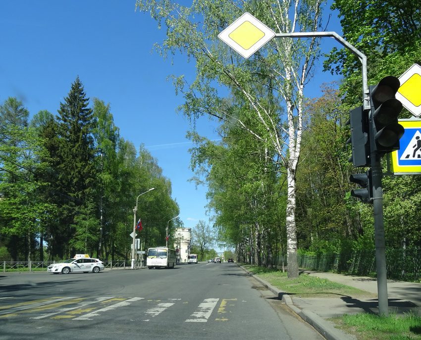 Улица Садовая