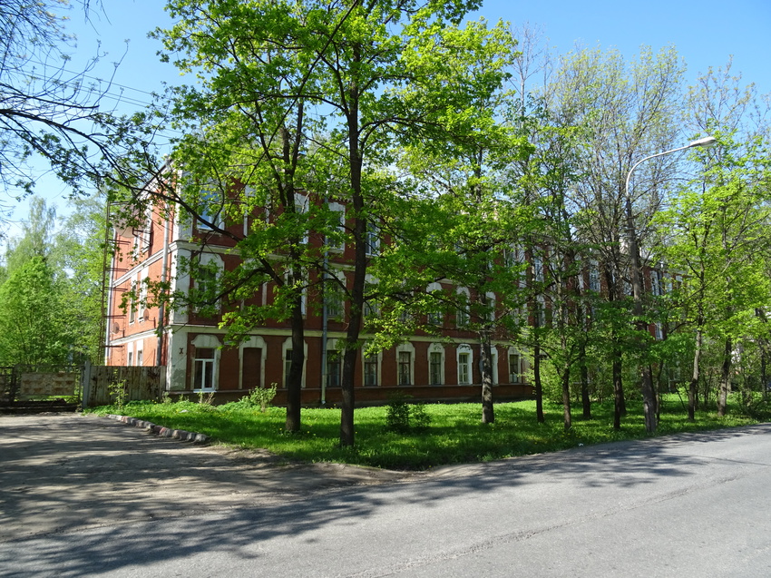 Улица Обороны