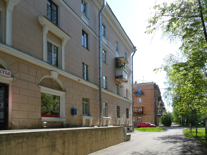 Улица Обороны