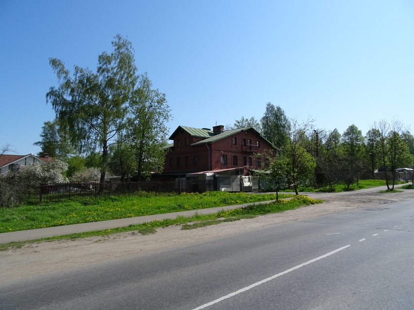 Улица Обороны