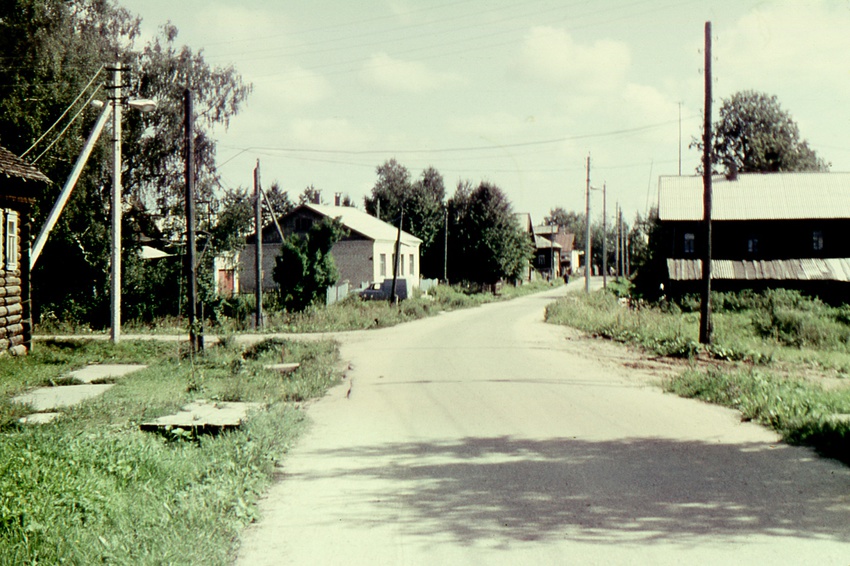 Парфеньево  ул. Пионерсакая.  (80е гг)
