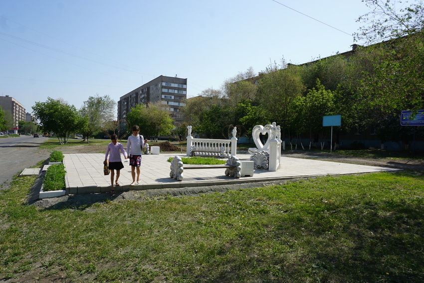 На Пацаева.