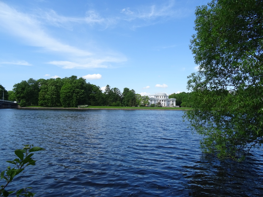 Река Средняя Невка