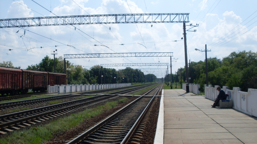 Зайцево.28 мая 2016 года.Вид на Южную горловину  железнодорожной станции.