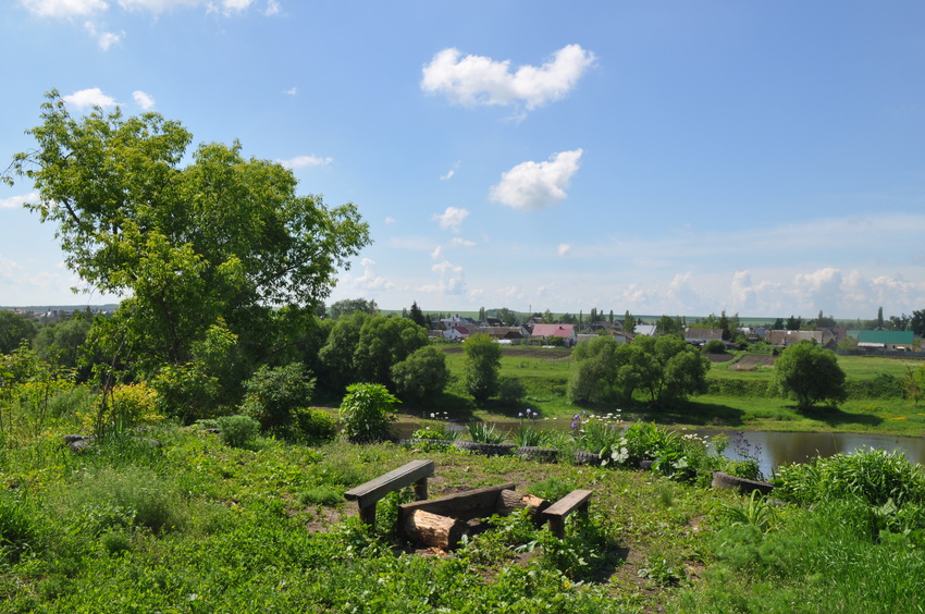 Сл. Заливенская. На берегу Быстрой Сосны