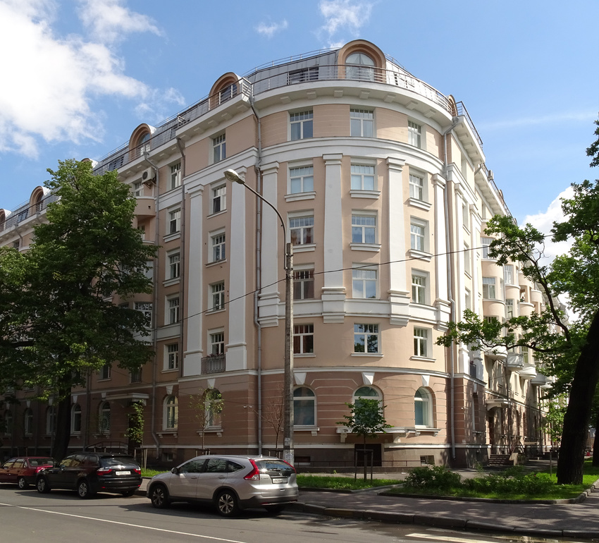 Улица Профессора Попова, 3