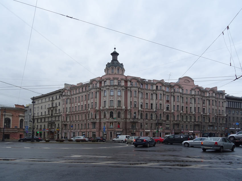 Площадь Льва Толстого