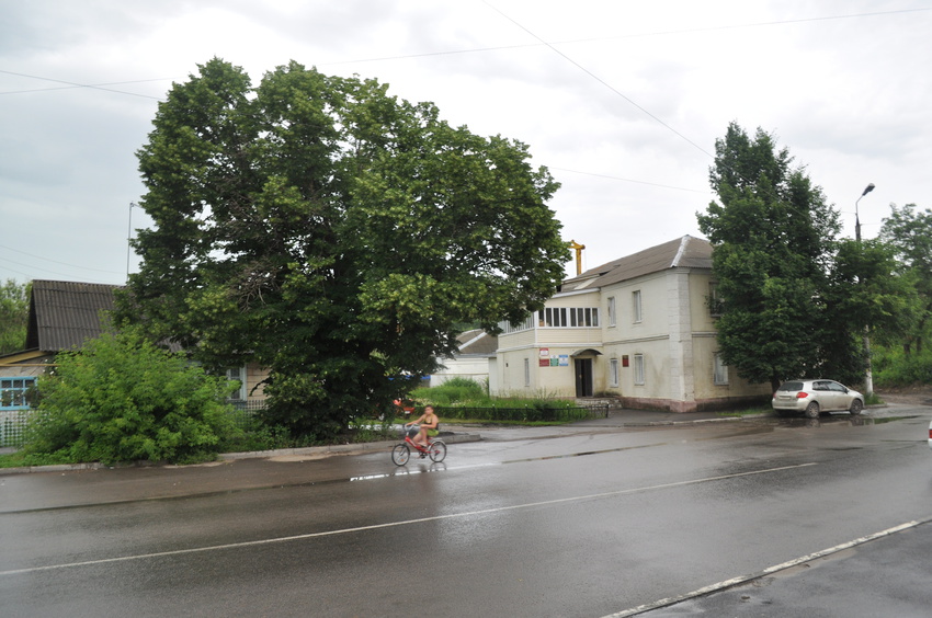 Начало улицы Курская, у моста