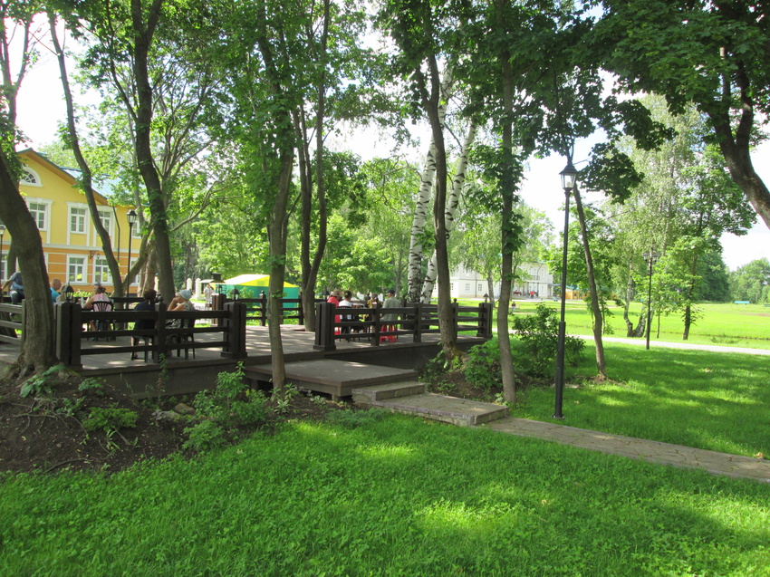 Музей - усадьба дворян Леонтьевых в Воронино.