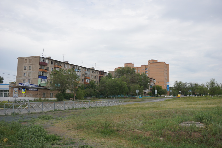 Улица Комарова.