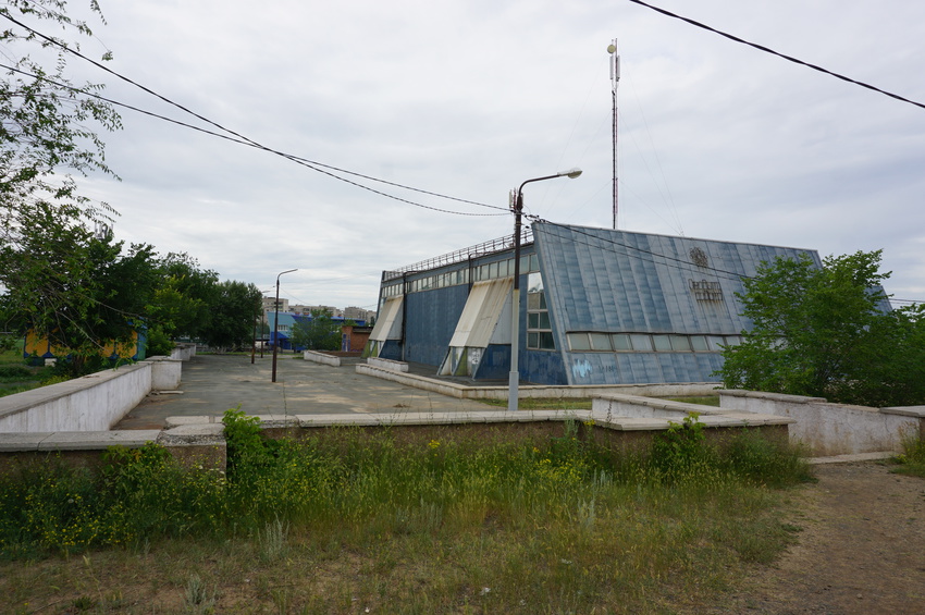 Улица Комарова.