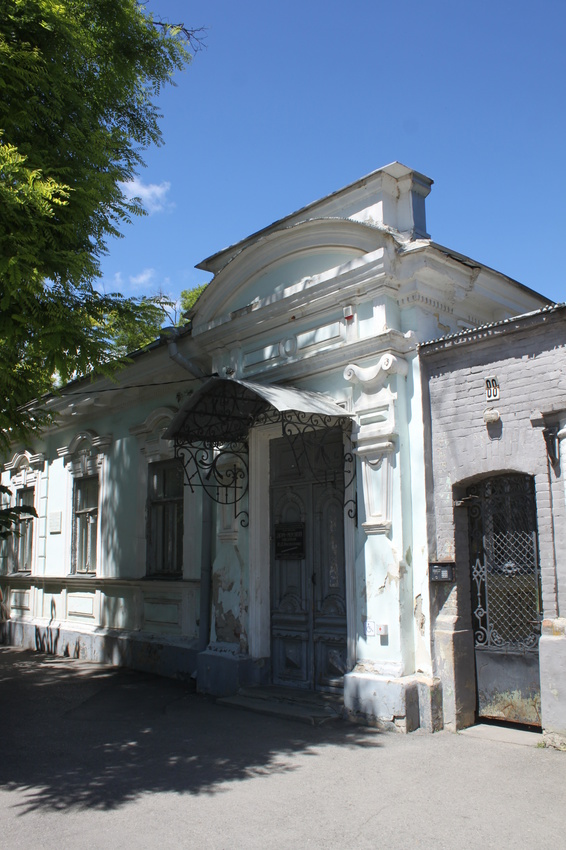 Таганрог. Дом-музей писателя И.Василенко.