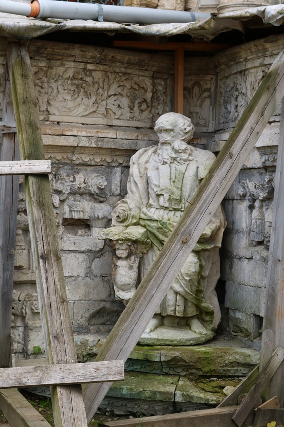 Усадьба Дубровицы, Знаменская церковь