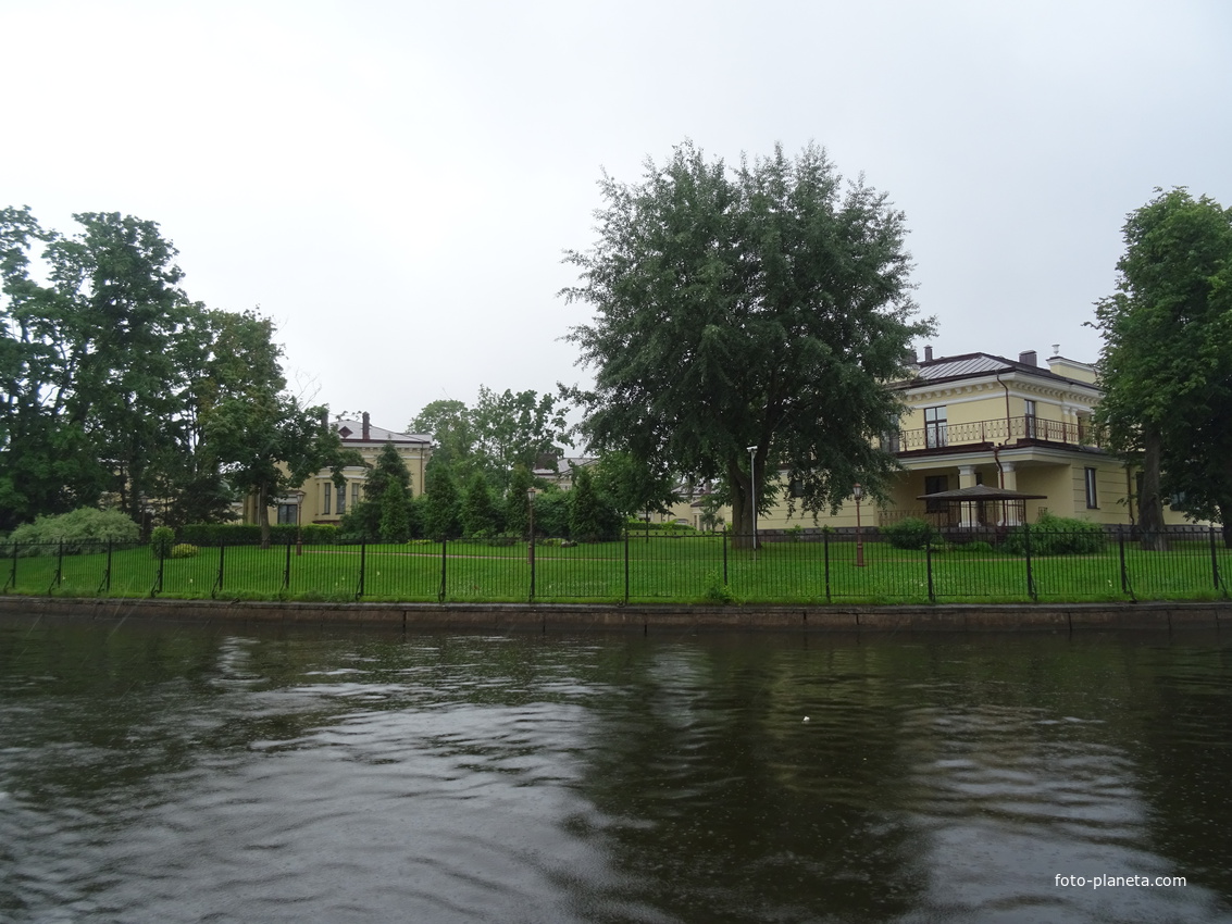 Река Крестовка