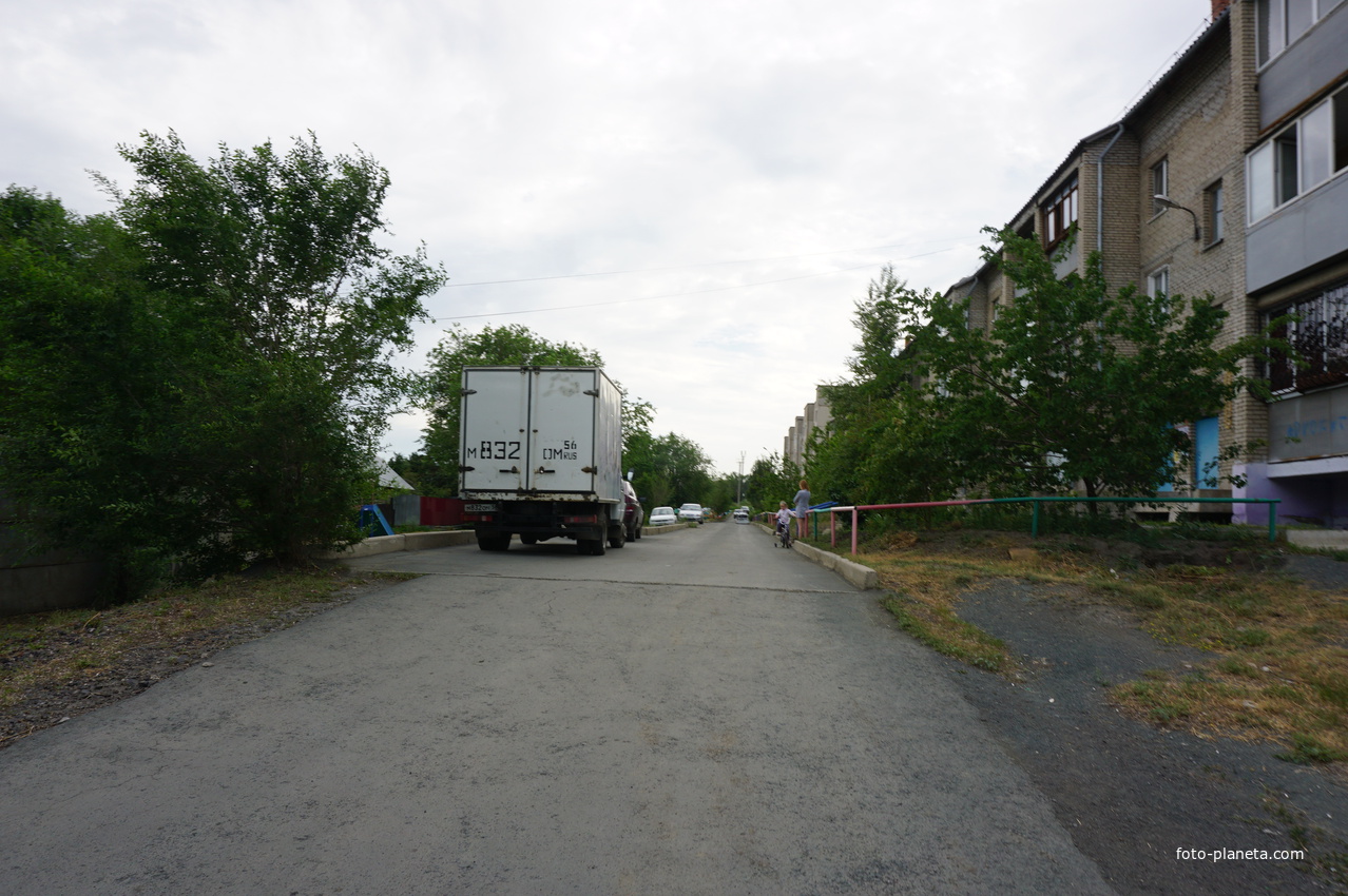 На улице Гомельской.