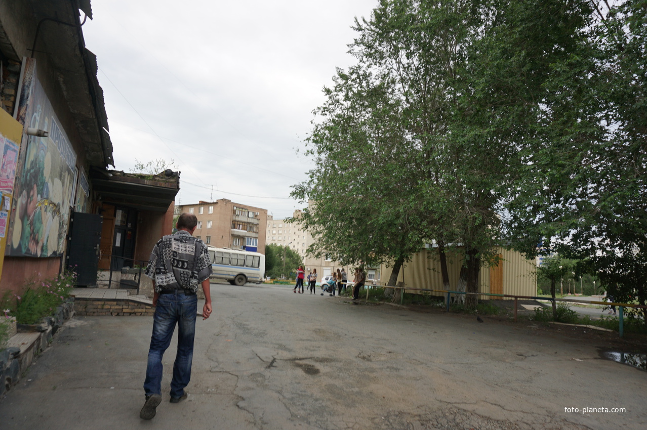 На улице Сорокина.