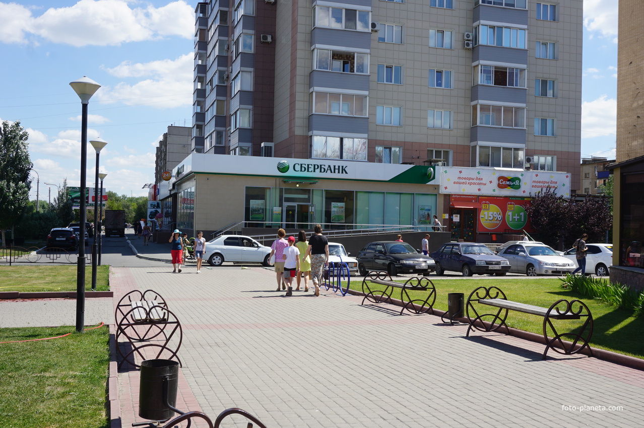 На улице Краматорской.