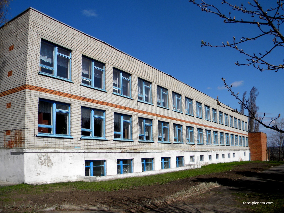 Здание школы в селе Кошлаково
