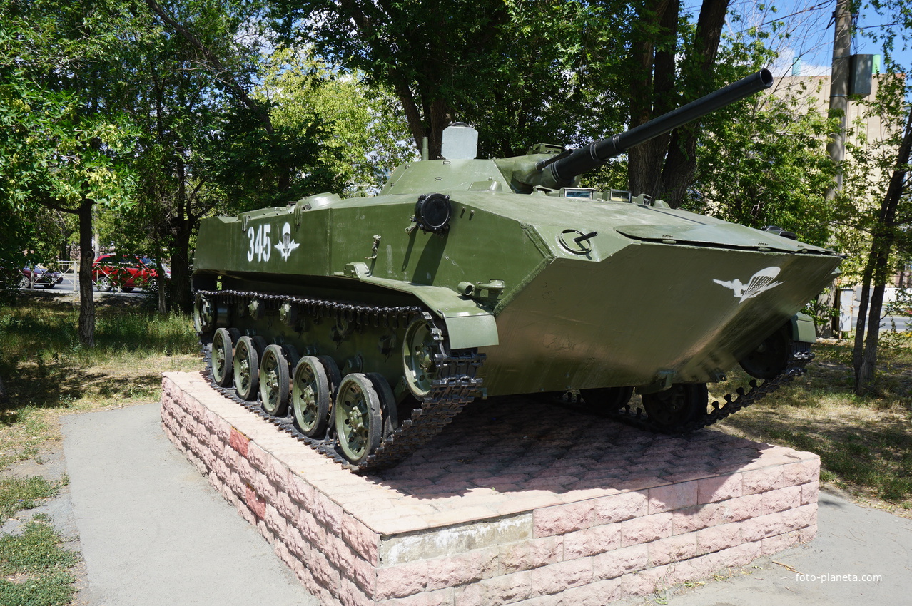 Воинам участникам локальных войн.