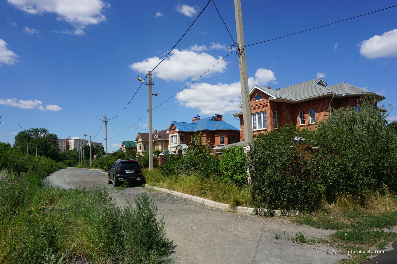 На улице Васнецова.