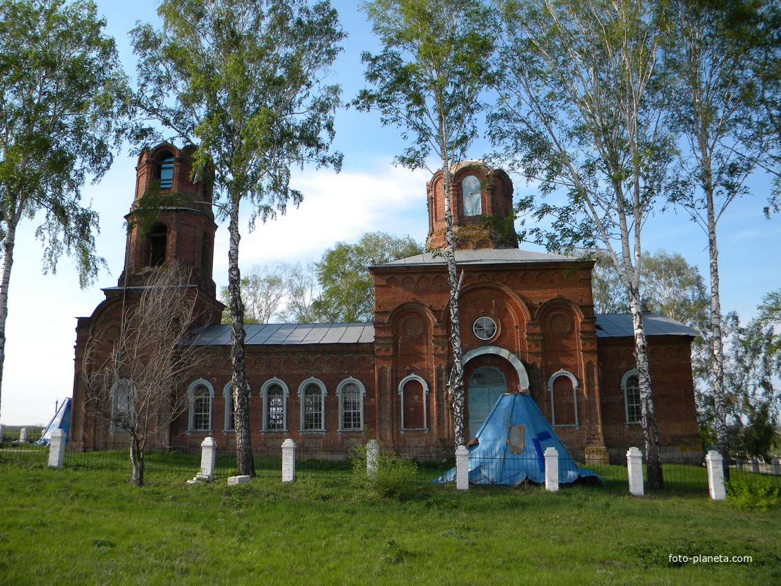 Храм Димитрия Солунского в селе Дмитриевка