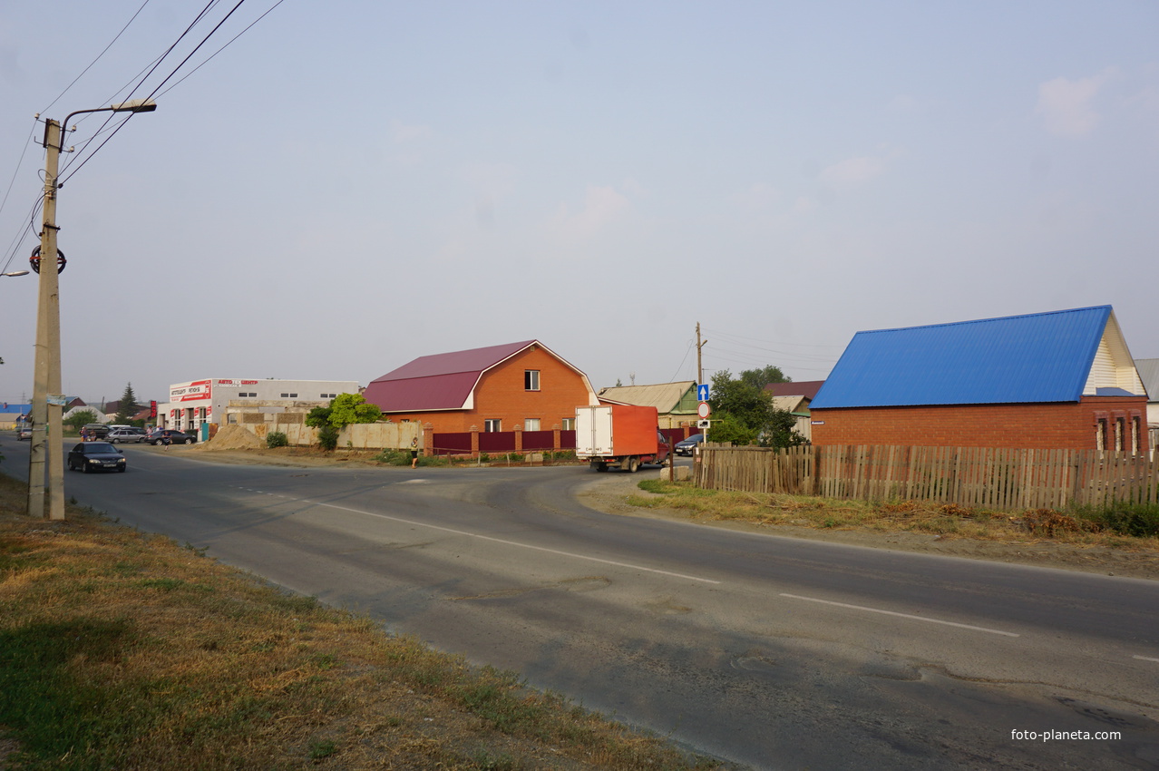 Азовская улица.