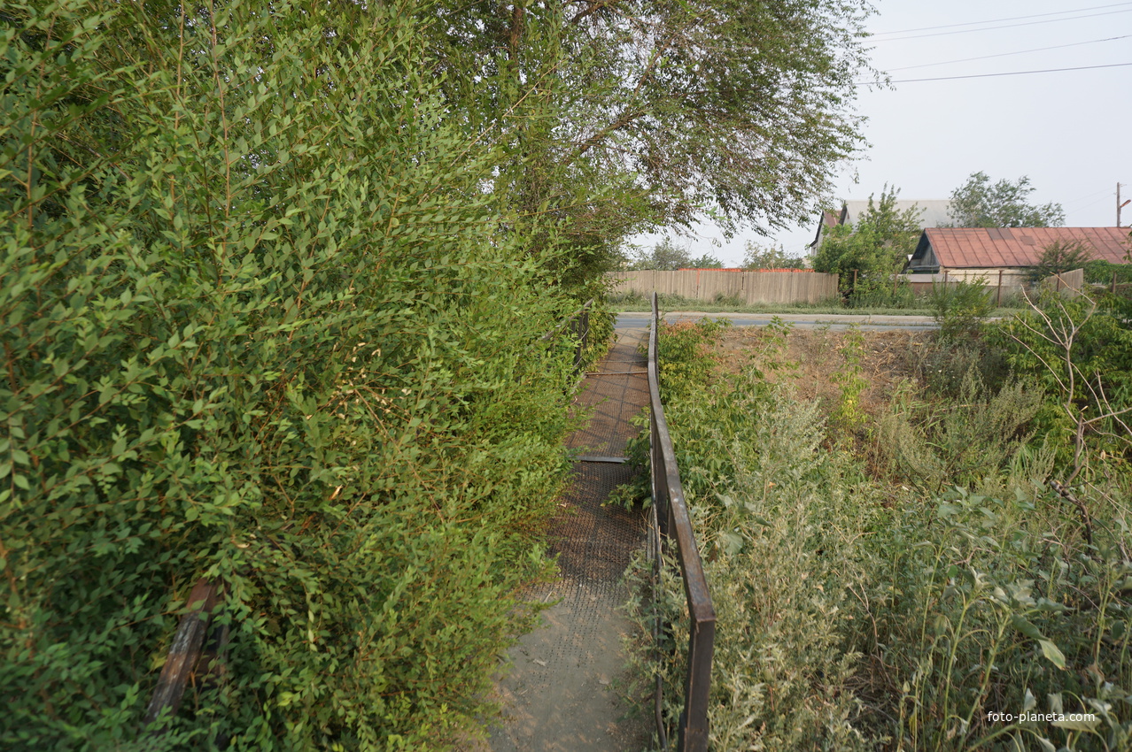 мост через речку Казах-Чекан.