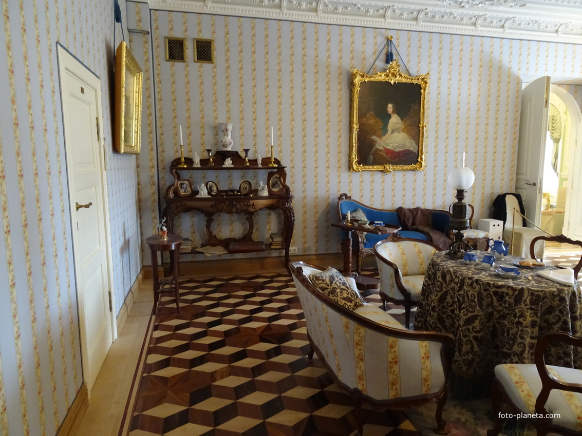 Большой Меншиковский дворец. Большой кабинет.