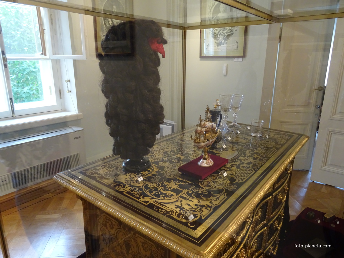 Большой Меншиковский дворец. Экспозиция &quot;Ожившая археология&quot;.