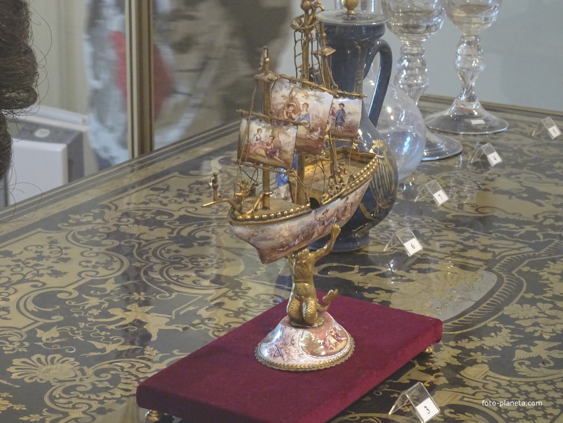 Большой Меншиковский дворец. Экспозиция &quot;Ожившая археология&quot;.