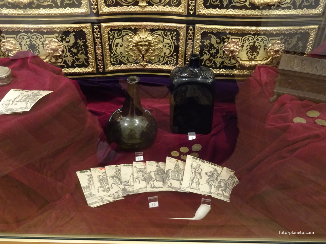 Большой Меншиковский дворец. Экспозиция &quot;Ожившая археология&quot;.