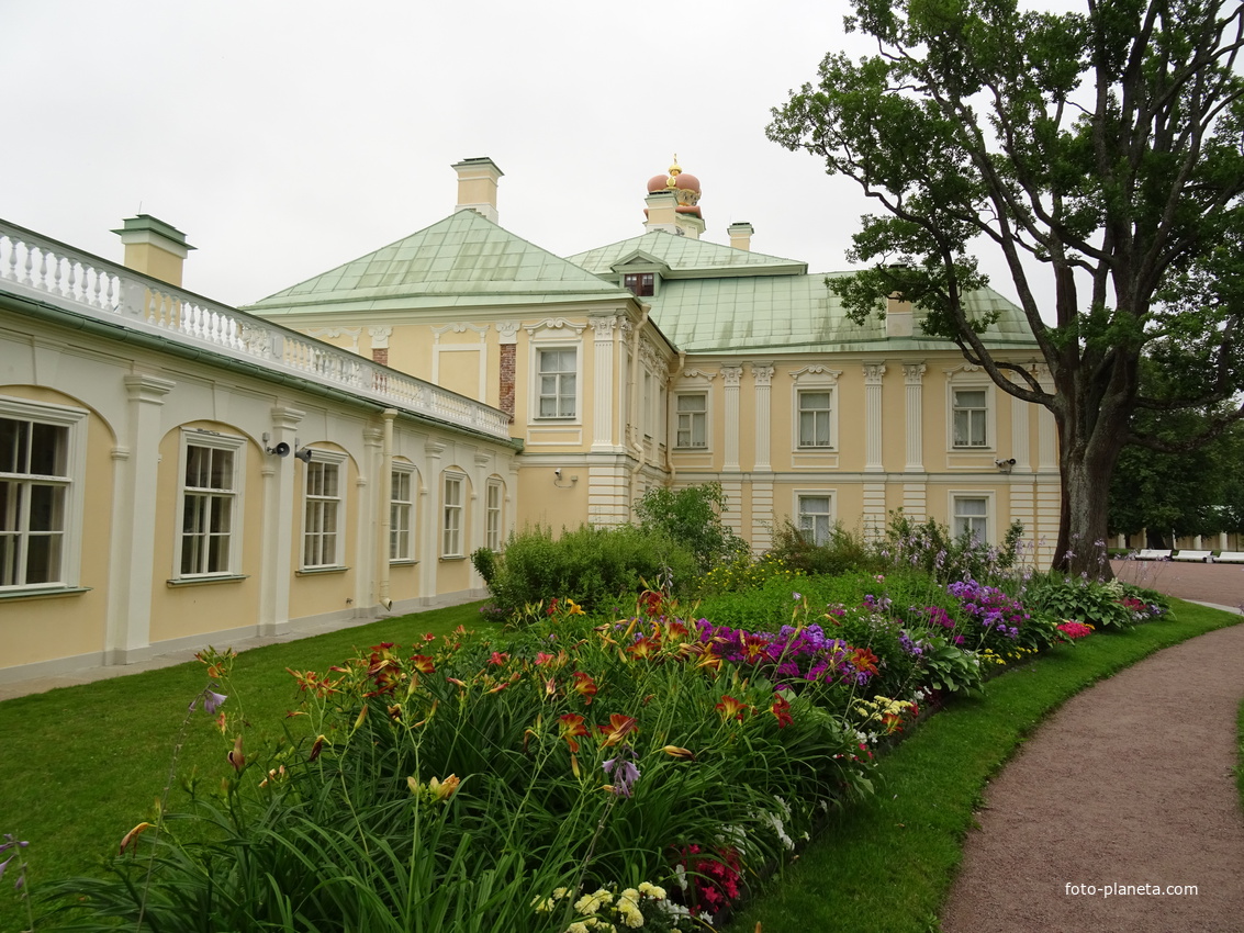 Сад Большого Меншиковского дворца