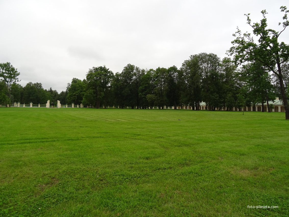 Сад Большого Меншиковского дворца