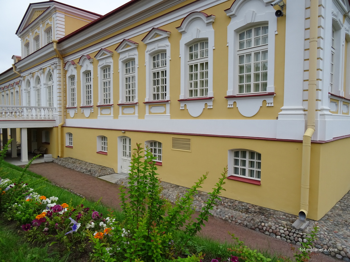 Дворцово-парковый ансамбль &quot;Ораниенбаум&quot;. Картинный Дом.