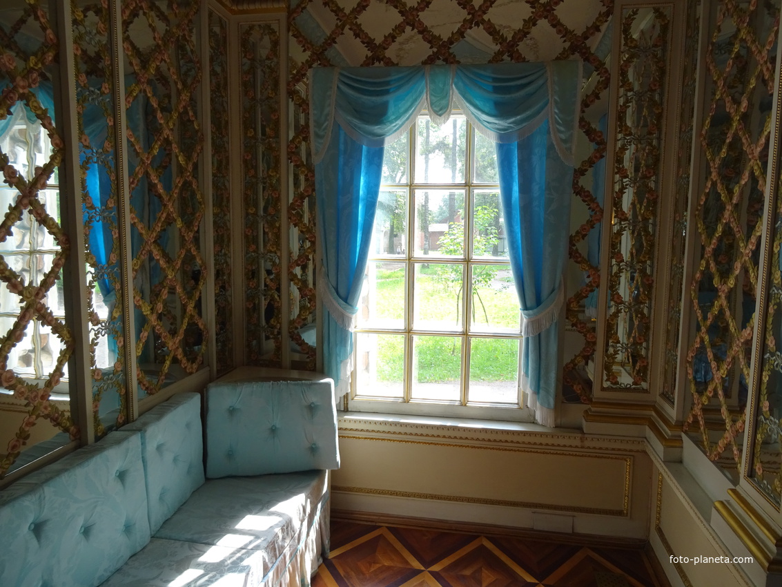 Дворцовый парк. Павильон &quot;Березовый домик&quot;.